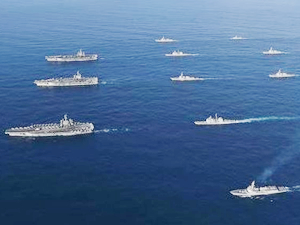 ABD’nin üç uçak gemisi Kore Yarımadası’nın sularına girdi