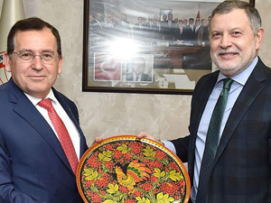 Rusya'nın Trabzon Başkonsolosu Valery Tikhonov: Gemi seferlerinin başlaması önemli