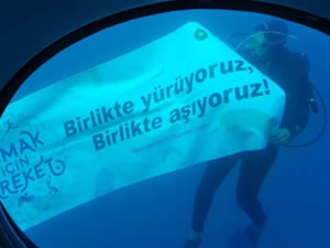 Türkiye Beyazay Derneği, engelli bireylere denizaltı heyecanı yaşattı