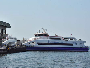 İzmir'de vapur seferleri iptal edildi