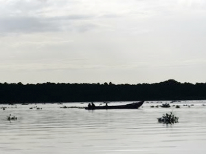 Orinoco Nehri'nde 2 tekne battı, 10 kişi kayıp!