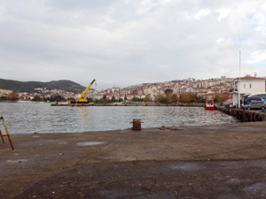 Bozhane Limanı'ndaki hasarlı iskele onarıldı