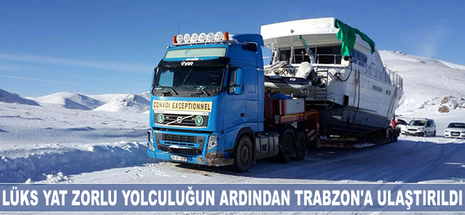 Lüks yat zorlu yolculuğun ardından Trabzon'a ulaştırıldı