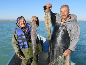 Konya'da 30 yıldır birlikte balıkçılık yapıyorlar