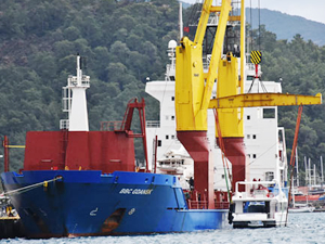 Marmaris'teki lüks motoryatlar İtalya'ya gönderildi