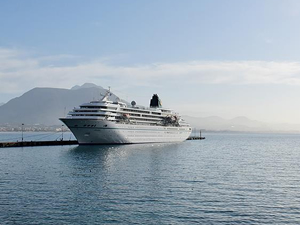 Osman Ayık: Türkiye'ye gelen turist ve gelir kademeli olarak artacak