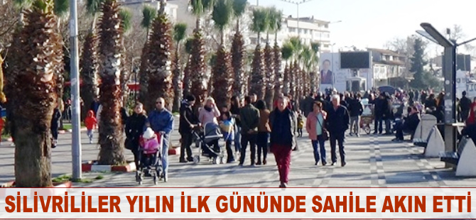 Silivrililer yılın ilk gününde sahile akın etti