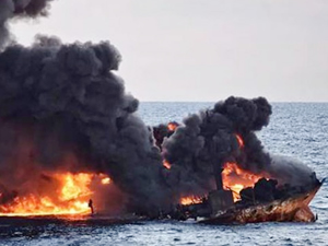 Çin’de bir haftadır yanan tanker gemisi battı