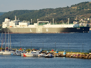 "M/T Ougarta" Çanakkale Boğazı'ndan geçti