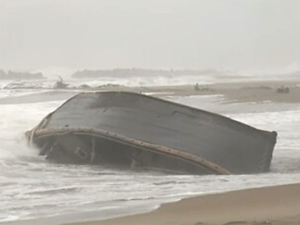 Japonya'da kıyıya vuran tekneden 7 ceset çıktı