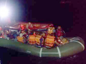 Kuşadası Körfezi’nde 36 kaçak göçmen yakalandı