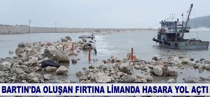 Bartın'da oluşan fırtına hasara yol açtı