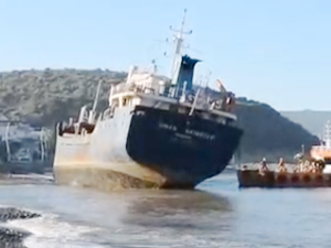 Karaya oturan M/V SINAN NAIBOGLU kurtarılamadı