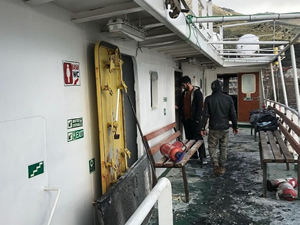 M/F Adalar 1'de çıkan yangın personel tarafından söndürüldü