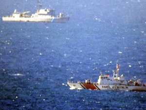 Yunan savaş gemisi, Türk sularına girmeye çalıştı