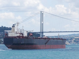 İstanbul Boğazı'ndan 42 bin 978 gemi geçti