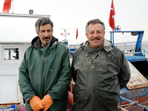 Van Gölü'nde 40 yıldır balıkçılık yaparak geçiniyorlar