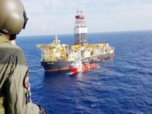 Kıbrıs açıklarında gergin anlar yaşandı