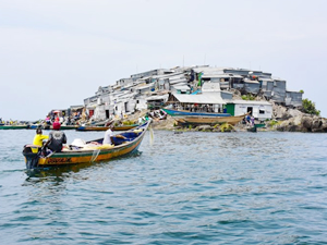 Kenyalı balıkçılar, gözaltına alınma riskiyle yaşıyor