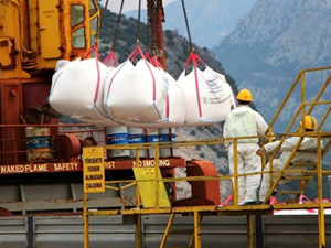 Antalya Limanı'ndan 2 milyon tonluk mermer ihracı yapıldı