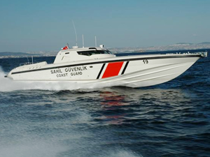 Kuşadası Körfezi’nde 103 kaçak göçmen yakalandı