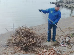 İznik Gölü kıyısında temizlik çalışması düzenlendi