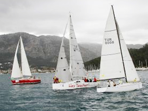 Kadınlar Günü Kupası Yelken Yarışı yapıldı