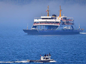 Çanakkale Boğazı, çift yönlü gemi geçişlerine kapatıldı