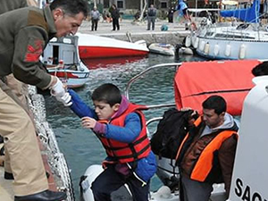 İzmir'de 130 Suriyeli göçmen yakalandı