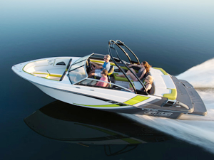 Beneteau Antares 6 0B, deniz tutkunlarıyla buluşuyor