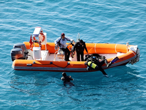 Falezlerden düşen gencin cesedine ulaşıldı