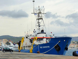 'Med Surveyor' Limasol Limanı'na ulaştı