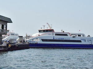 İZDENİZ vapur seferlerini iptal etti