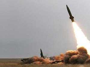 Husiler, Kızıldeniz'de Suudi petrol tankerini vurdu