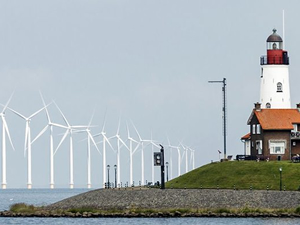 Hollanda, üç yeni açık deniz rüzgar santrali kuracak