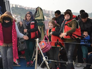 Kuşadası Körfezi’nde 49 kaçak göçmen yakalandı