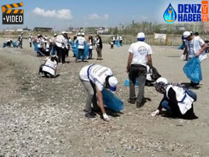 Öğrenciler Van Gölü sahilinde çöp topladı