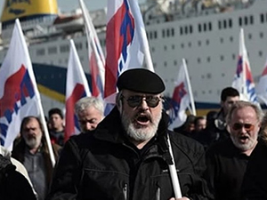 Yunanistan'da gemicilerin grevi devam ediyor