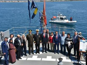 TCG Bozcaada, Edremit Limanı'nı ziyaret etti