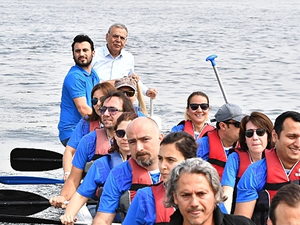 Aziz Kocaoğlu, Dragon Festivali'ne katıldı