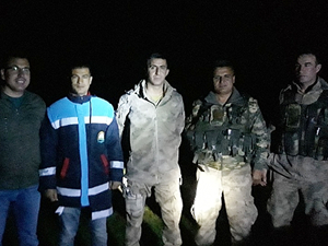 Erciş'te inci kefali balığı için nöbet devam ediyor