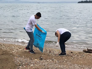 TURMEPA Gönüllüleri ve deniz severler kıyılara akın etti