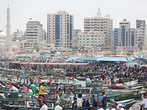 Filistinliler, Mavi Marmara anısına Gazze'den teknelerle denize açıldı