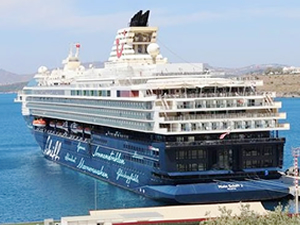 M/S Mein Schiff 2 yolcuları, Bodrum esnafını sevindirdi