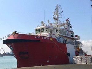 BM tarafından kiralanan 'VOS THEIA', Yemen'de saldırıya uğradı