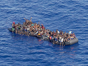 Libya'da 800 kaçak göçmen daha kurtarıldı