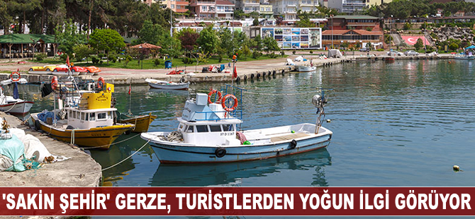 'Sakin şehir' Gerze, turistlerden yoğun ilgi görüyor