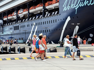 M/S Mein Schiff 2, Bodrum'a 2 bin 77 turist getirdi