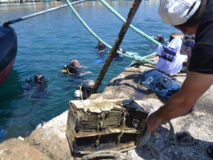 Saros'da denizin dibinden çıkarılan atıklar şaşırttı