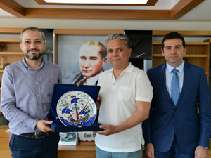 Ahmet Ünver, Ümit Uysal'ı ziyaret etti